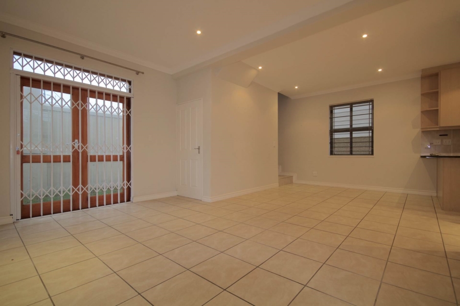 To Let 3 Bedroom Property for Rent in Royal Ascot Western Cape